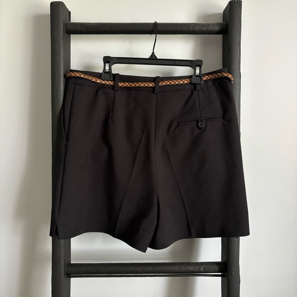 ZARA - PLEATED DRESS SHORTS - Picture 2 of 4